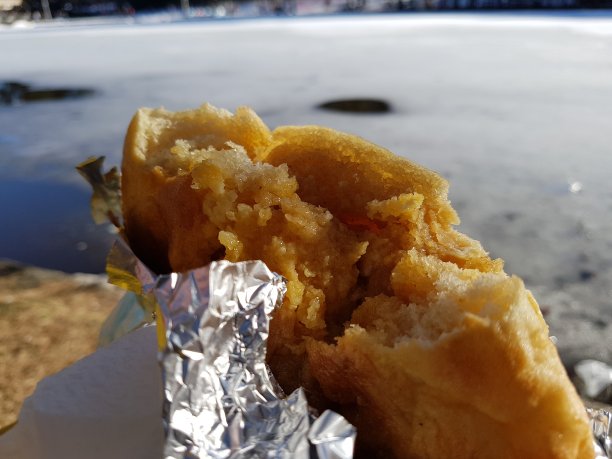 兹拉蒂博尔山传统美食图片下载