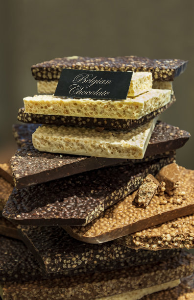 比利时布鲁日一家巧克力店的巧克力图片下载