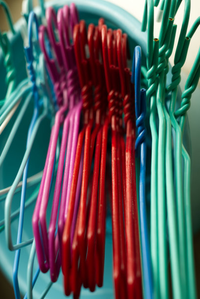 不同颜色的衣架在转换图片下载