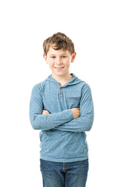 9年的男孩图片下载