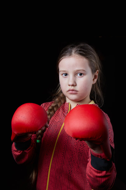 女运动员戴红色护手图片下载