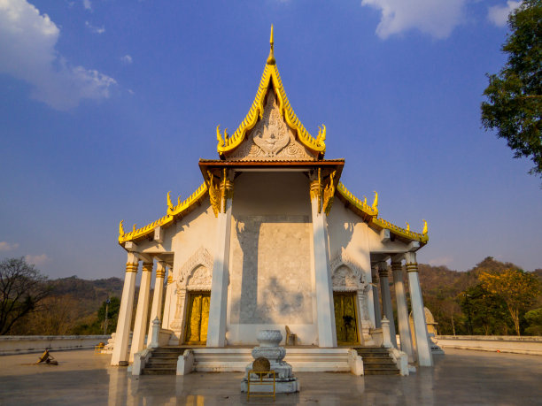 至于泰国坎查纳布里的崔·拉塔纳拉姆图片下载