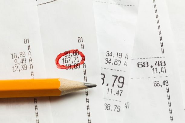 1 .用纸张记录收据。商店(店)价格及成本图片下载