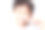 特写亚洲人的脸，小男孩手里拿着牙刷他自己在白色的背景上刷牙图片下载