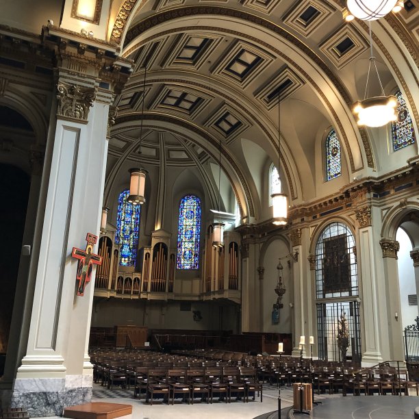 空的教堂图片下载