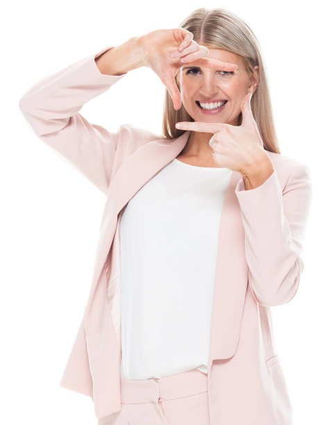 白人女性商务人士站在前面的白色背景穿着智能休闲图片下载