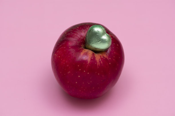 一个红苹果图片下载