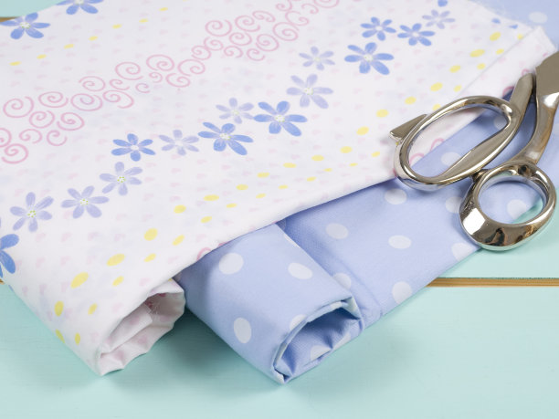 彩色棉布，米和剪刀图片下载