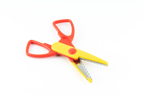 儿童手工波浪图案剪刀图片下载