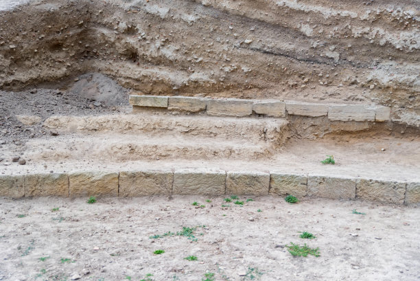 克里米亚古老的尼姆费姆广场的废墟图片下载
