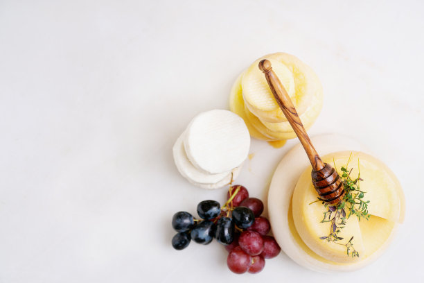 传统的葡萄牙半软奶酪图片下载