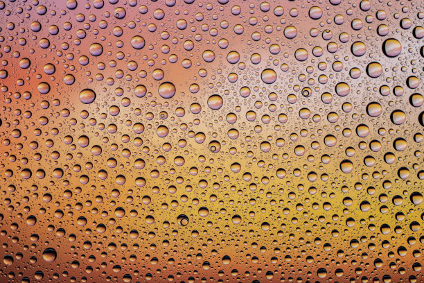 滴的水。雨淋玻璃图案纹理背景。图片下载