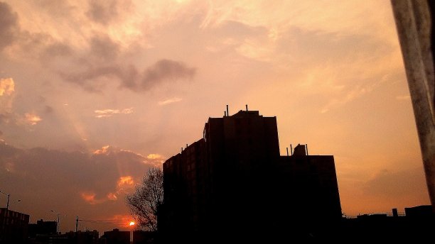 对比和太阳图片下载