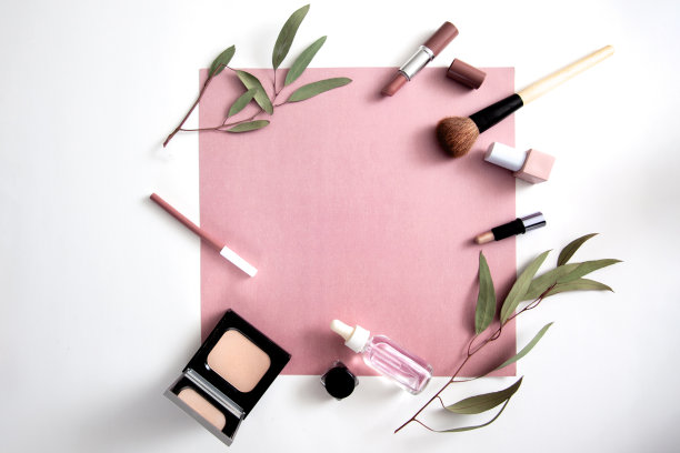 化妆平铺用粉色复制空间素材图片