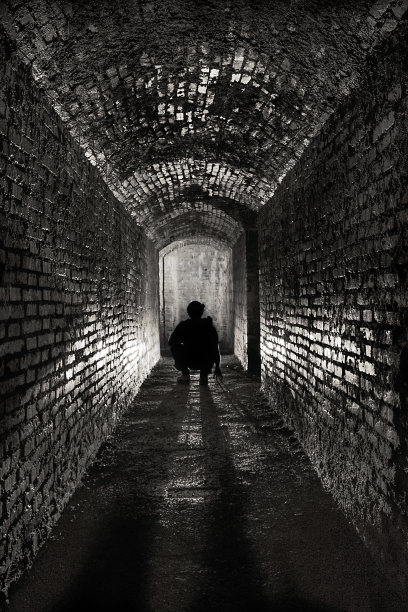 剪影地下图片下载