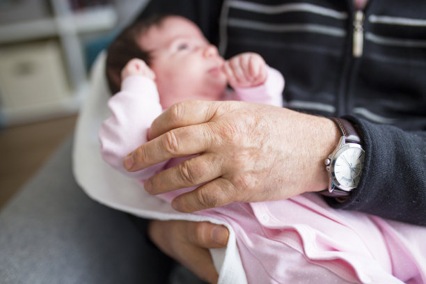 祖父的小顽皮图片下载