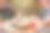 享受休闲午餐的男性朋友素材图片