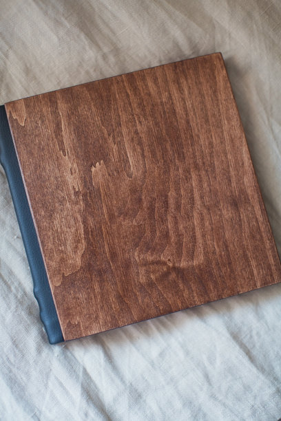 棕色的木书或相册用于拍照图片下载