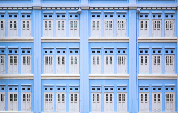 新加坡唐人街的传统中国复古建筑立面。装饰，外部建筑，背景，历史地标，吸引力，亚洲旅游和旅游目的地概念图片下载