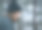 女人在森林露营的特写照片图片下载