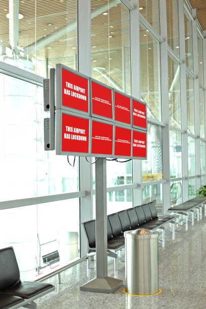 这是机场上宣布封锁的屏幕的概念照片图片下载