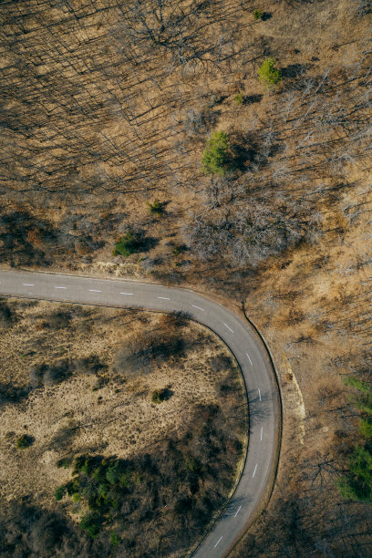 路无人机视图图片下载