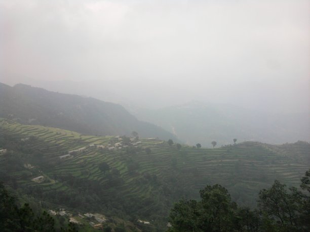 雾在山图片下载