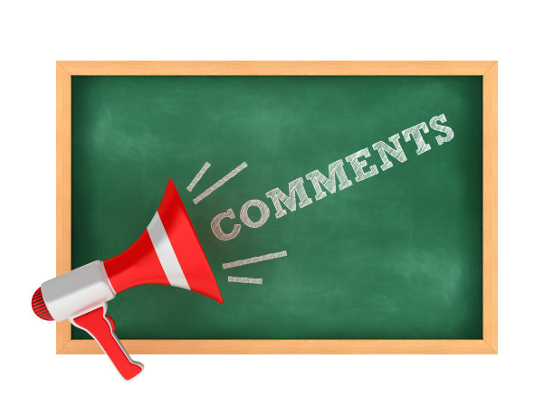 带有评论的扩音器字在黑板框架- 3D渲染图片下载