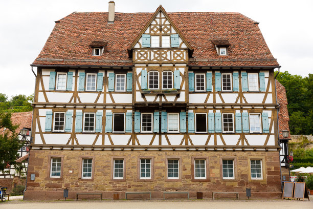 Maulbronn Monasteey (Maulbronn修道院)建筑，Baden-Württemberg，德国图片下载