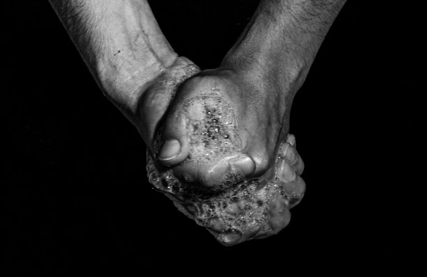 用肥皂洗手消毒图片下载