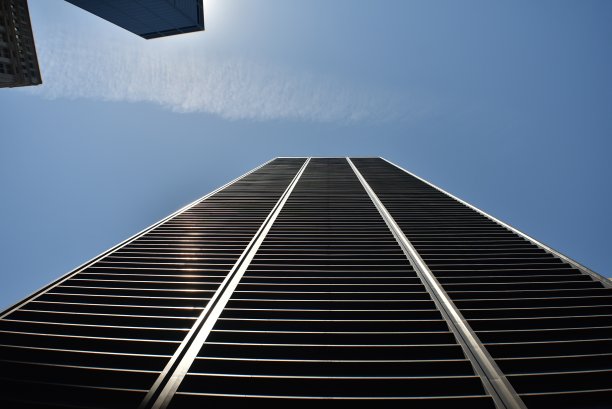 层层钢筋和混凝土图片下载