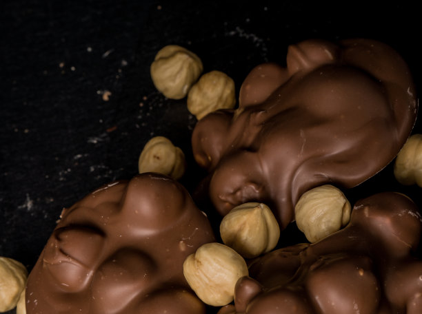 自制坚果比利时巧克力图片下载