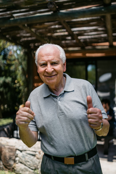 阿根廷高级男子肖像图片下载