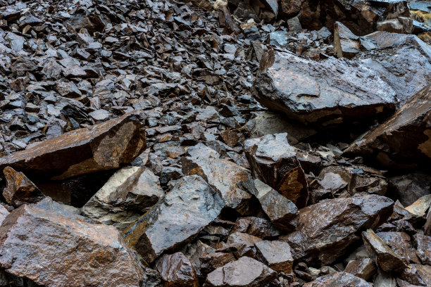 山石为各种矿物图片下载