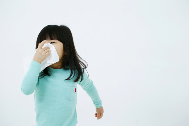 韩国女孩擤鼻涕图片下载