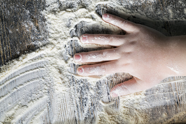 孩子手的痕迹图片下载