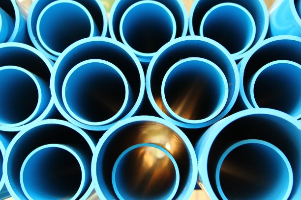 前面的蓝色PVC管图片下载