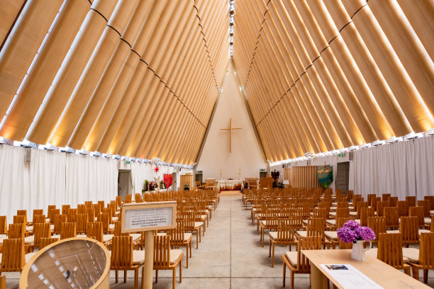 新西兰克赖斯特彻奇过渡大教堂克赖斯特彻奇纸板教堂内部图片下载