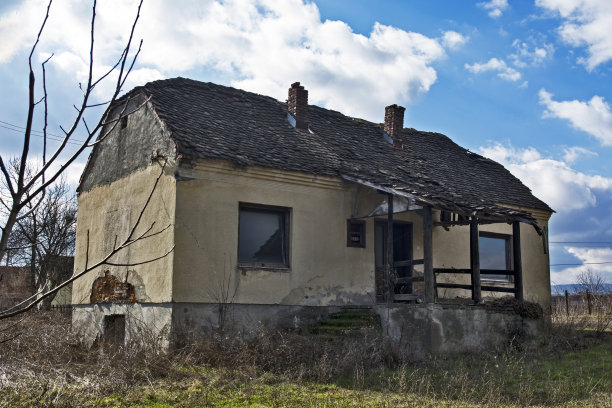 旧乡村房子的废墟图片下载