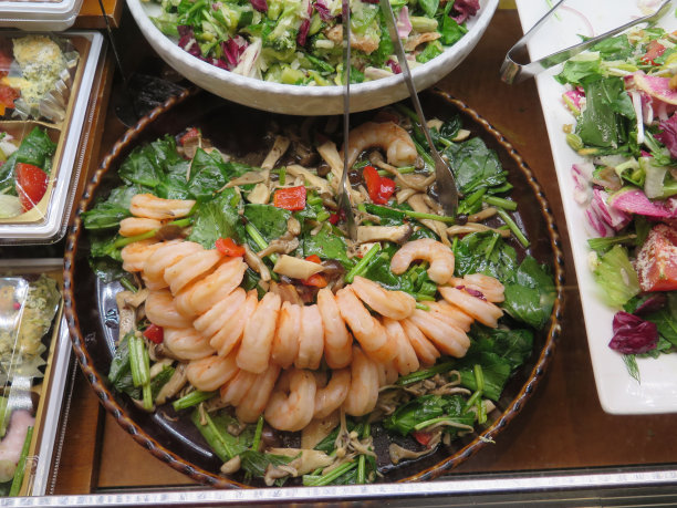 Delcatesseni柜台产品展示在东京大型百货公司食品大厅图片下载