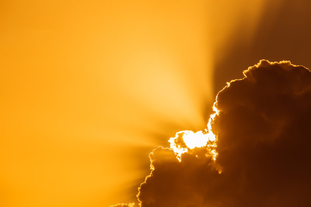 热浪炎热的太阳。气候变化。图片下载