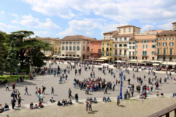 布拉广场 - 维罗纳图片下载