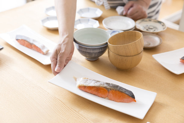 盐烤鲑鱼图片下载