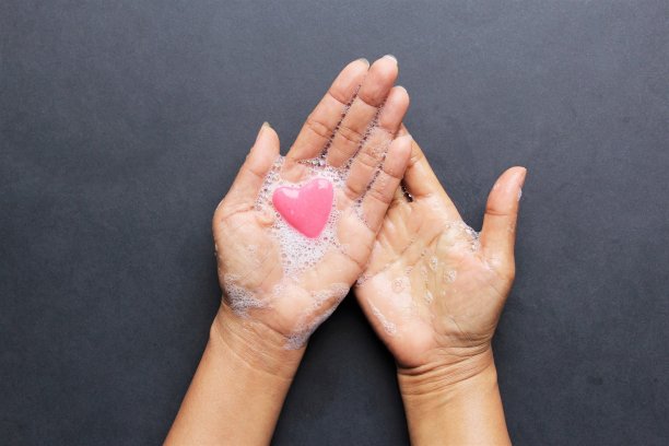 用肥皂洗手图片下载