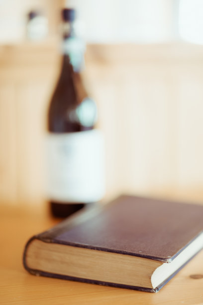 封闭的书图片下载