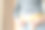 胖女人手拿测量尺在她的腹部脂肪。女人的饮食生活方式和塑造肌肉的概念。图片下载
