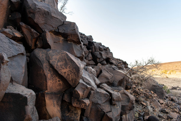 Abourma的洞穴壁画图片下载