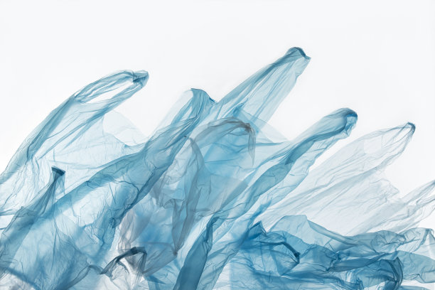 环境问题:蓝色塑料袋的海洋图片下载