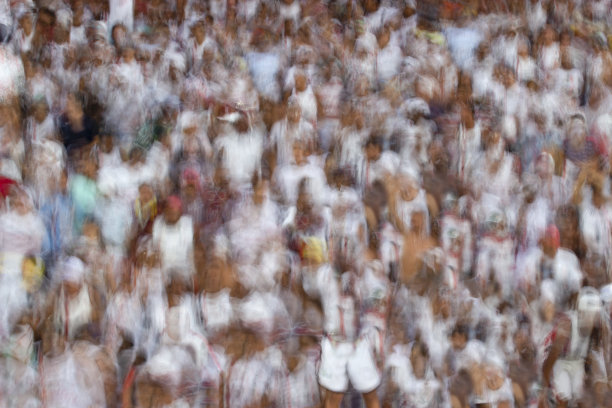 匿名的人模糊了库存图像图片下载