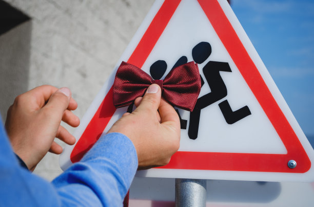 路牌行人要有幽默感图片下载